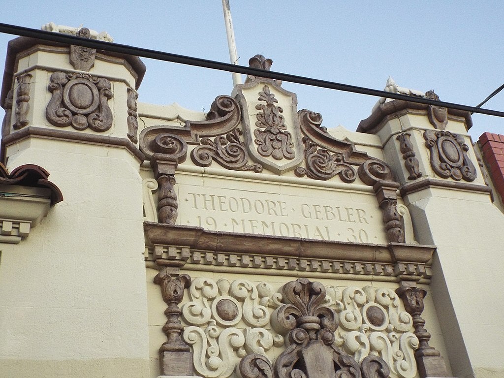 Nogales-Building-Theodore_Gebler_Memorial_Building-1930-2